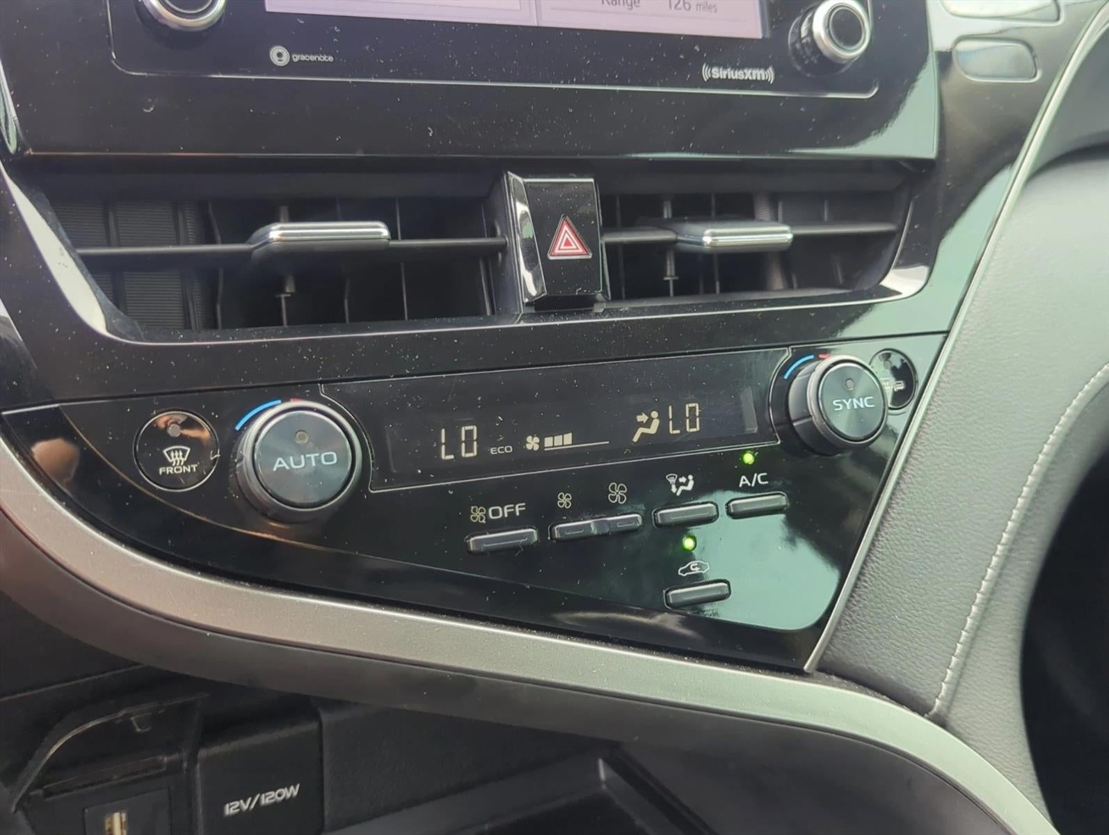 2022 Toyota Camry SE Auto AWD (Natl)