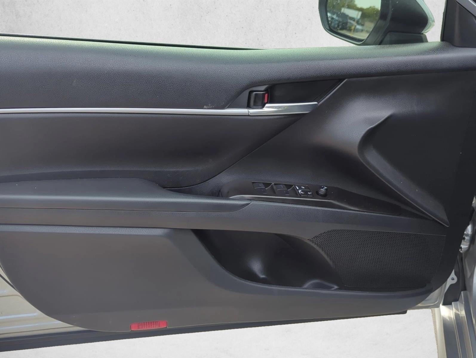 2022 Toyota Camry SE Auto AWD (Natl)