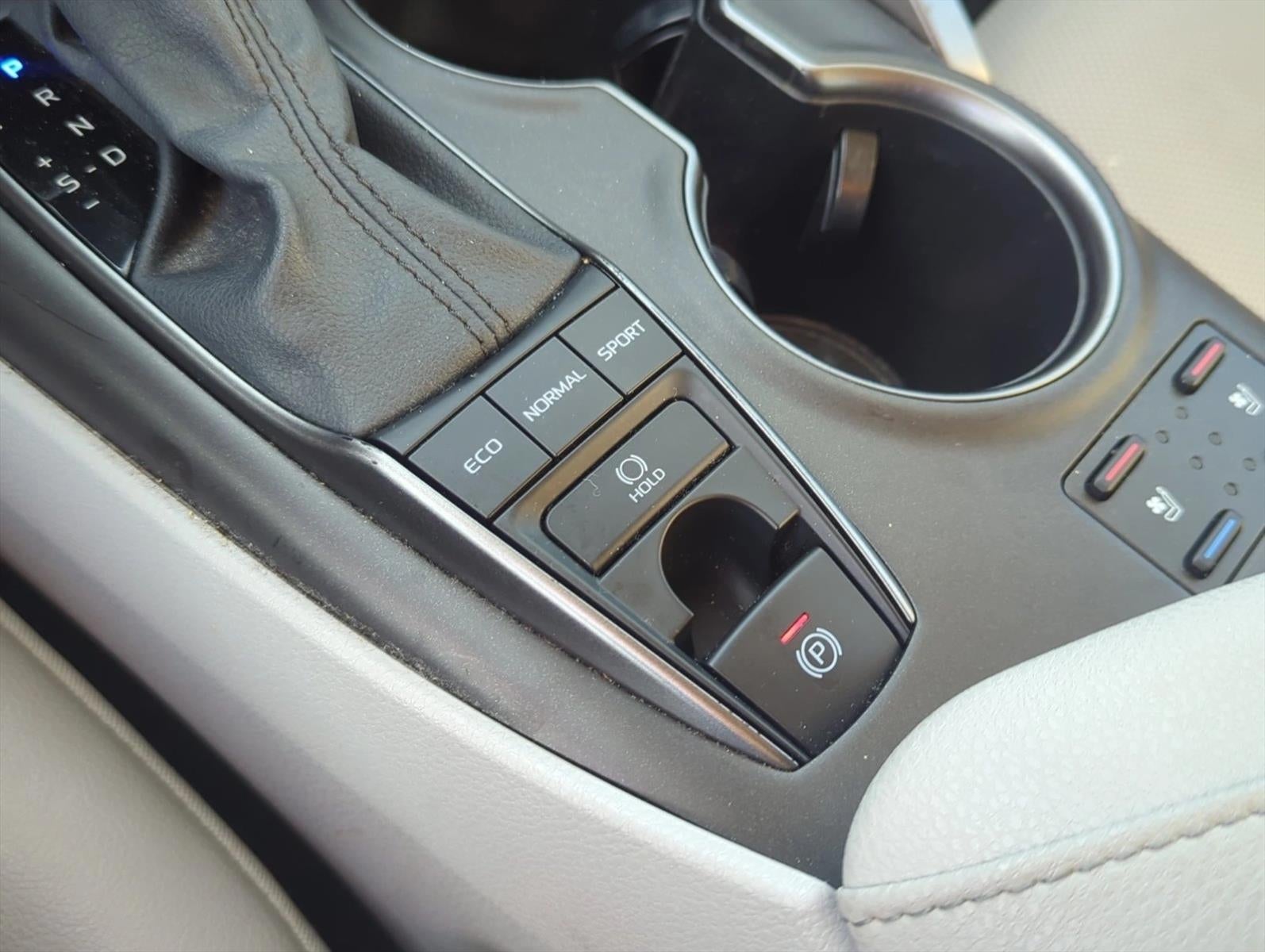 2021 Toyota Camry XSE Auto (Natl)