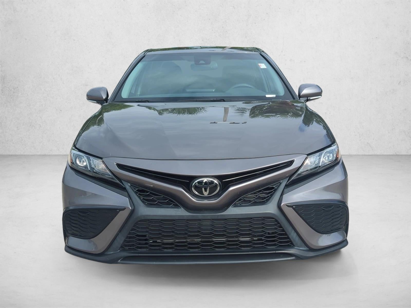2024 Toyota Camry SE Auto (SE)