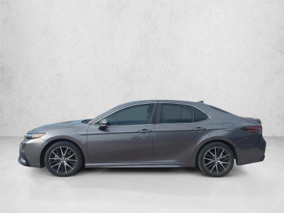 2024 Toyota Camry SE Auto (SE)