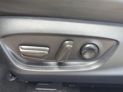 2024 Toyota Camry SE Auto (SE)