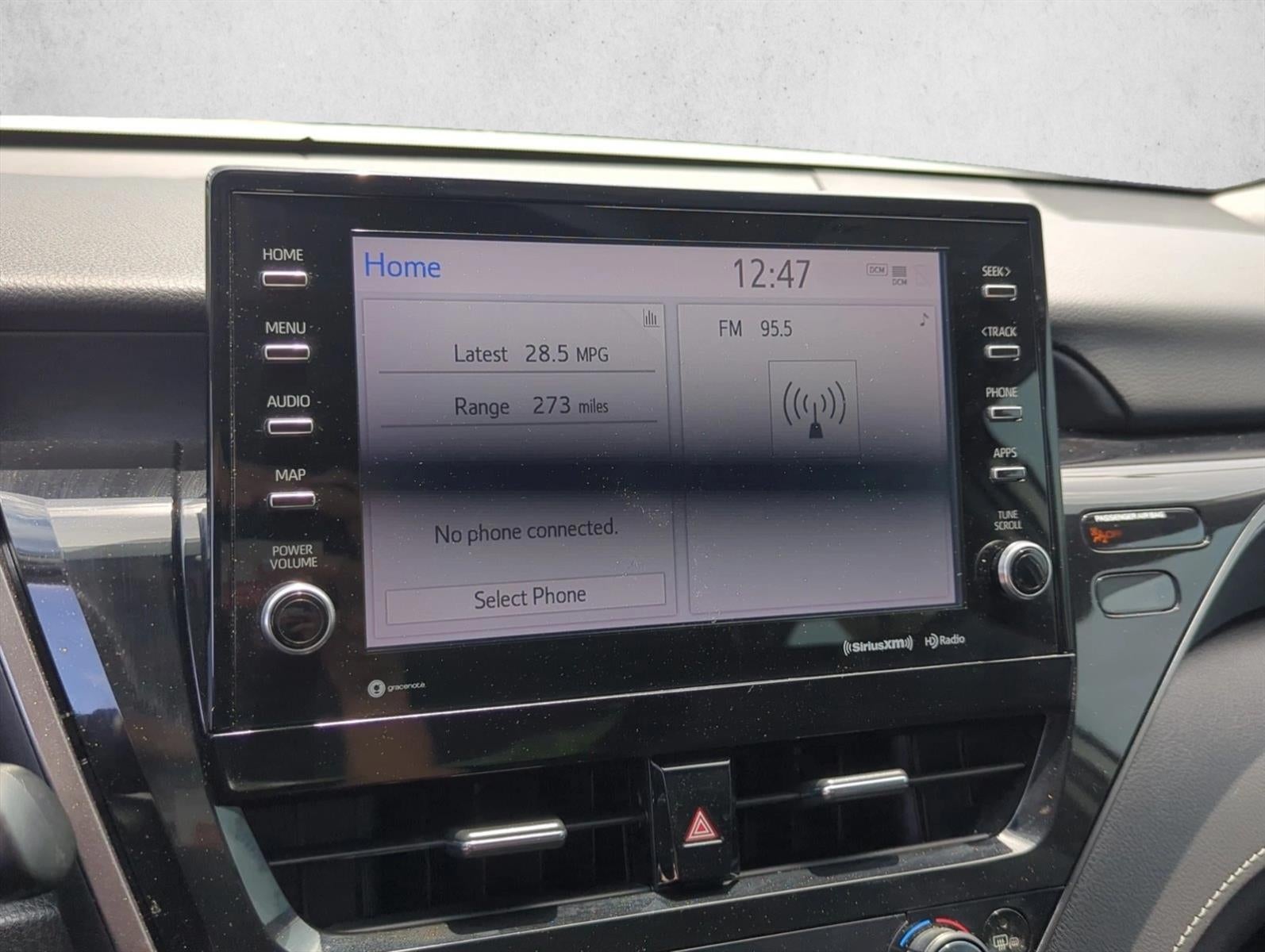 2024 Toyota Camry SE Auto (SE)