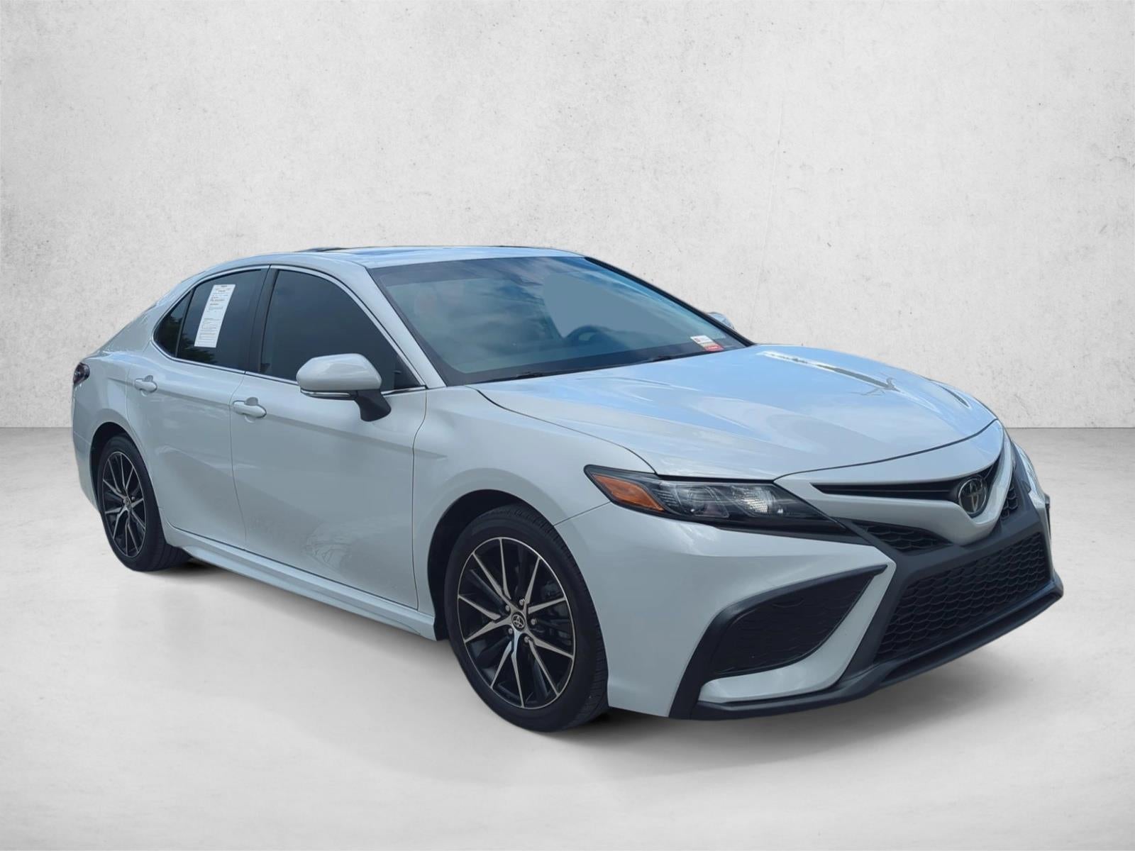 2024 Toyota Camry SE Auto (SE)