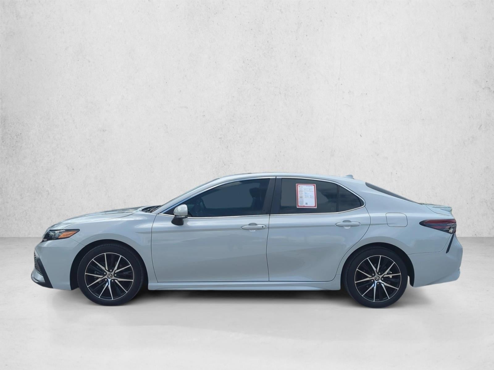 2024 Toyota Camry SE Auto (SE)