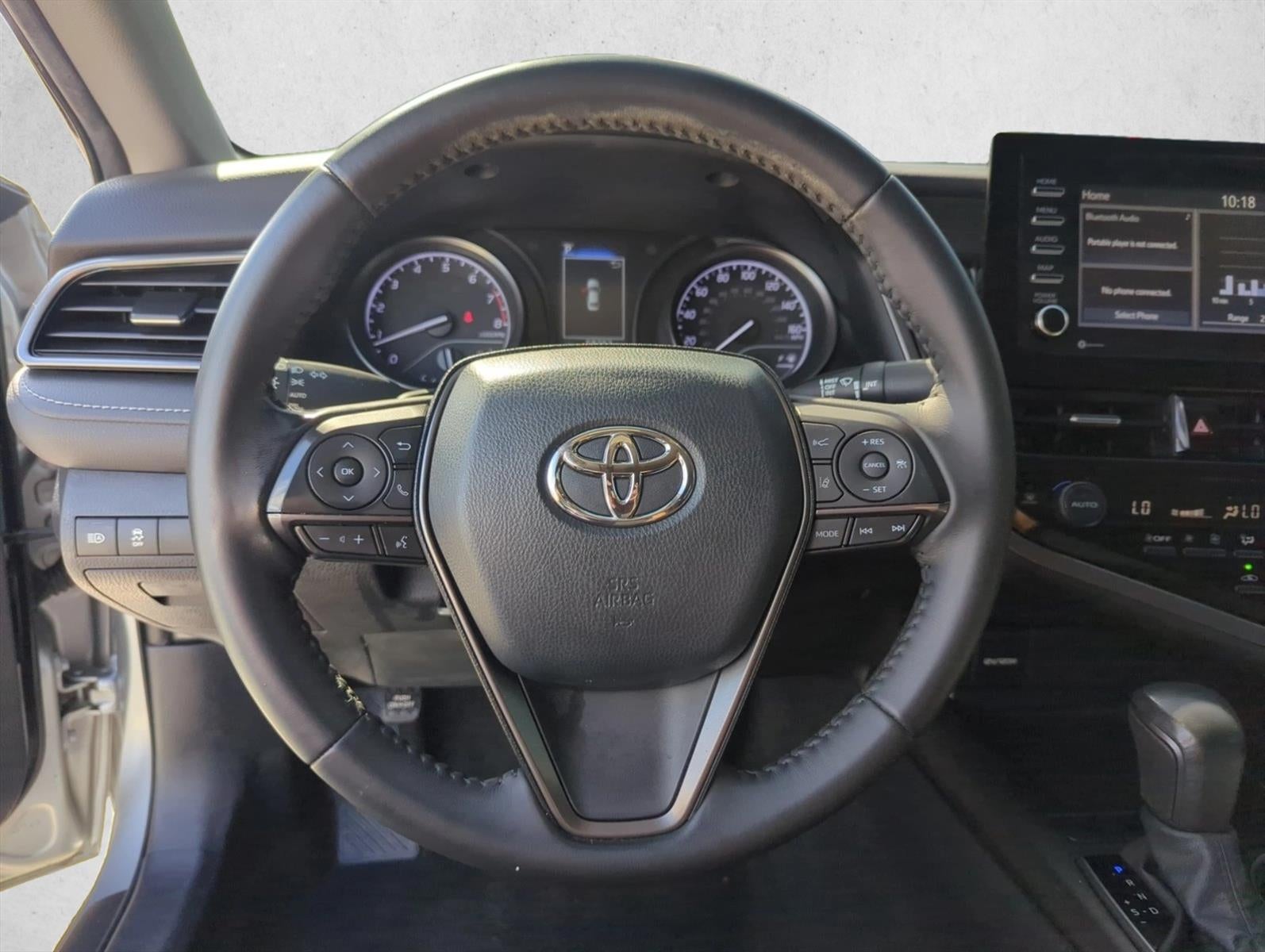 2022 Toyota Camry SE Auto (SE)