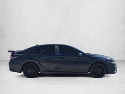 2022 Toyota Camry SE Auto (SE)