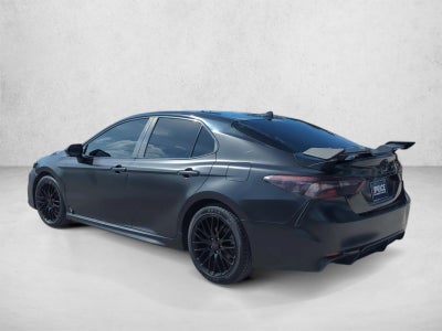 2022 Toyota Camry SE Auto (SE)