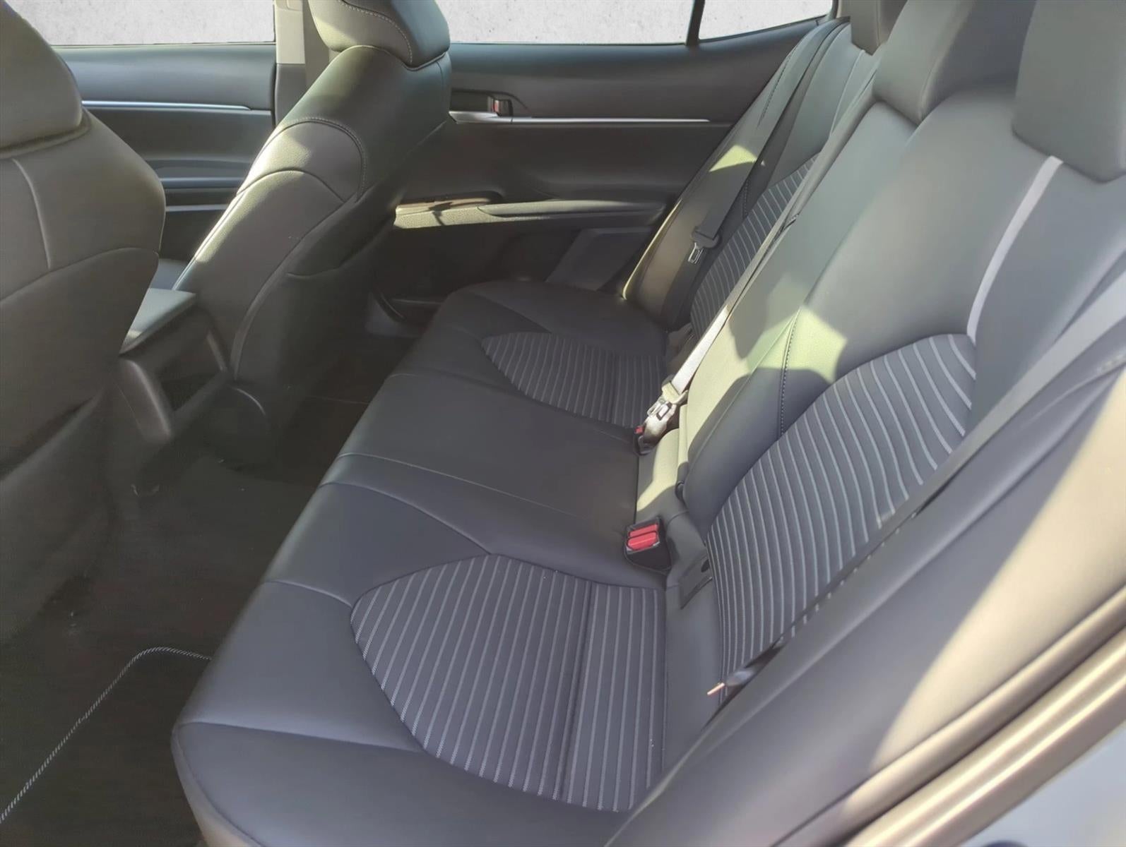 2023 Toyota Camry SE Auto (SE)