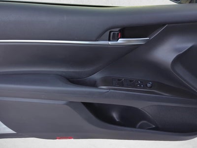 2024 Toyota Camry SE Auto (SE)