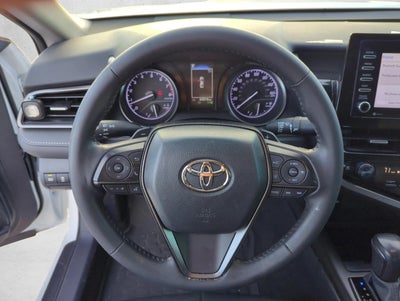 2024 Toyota Camry SE Auto (SE)