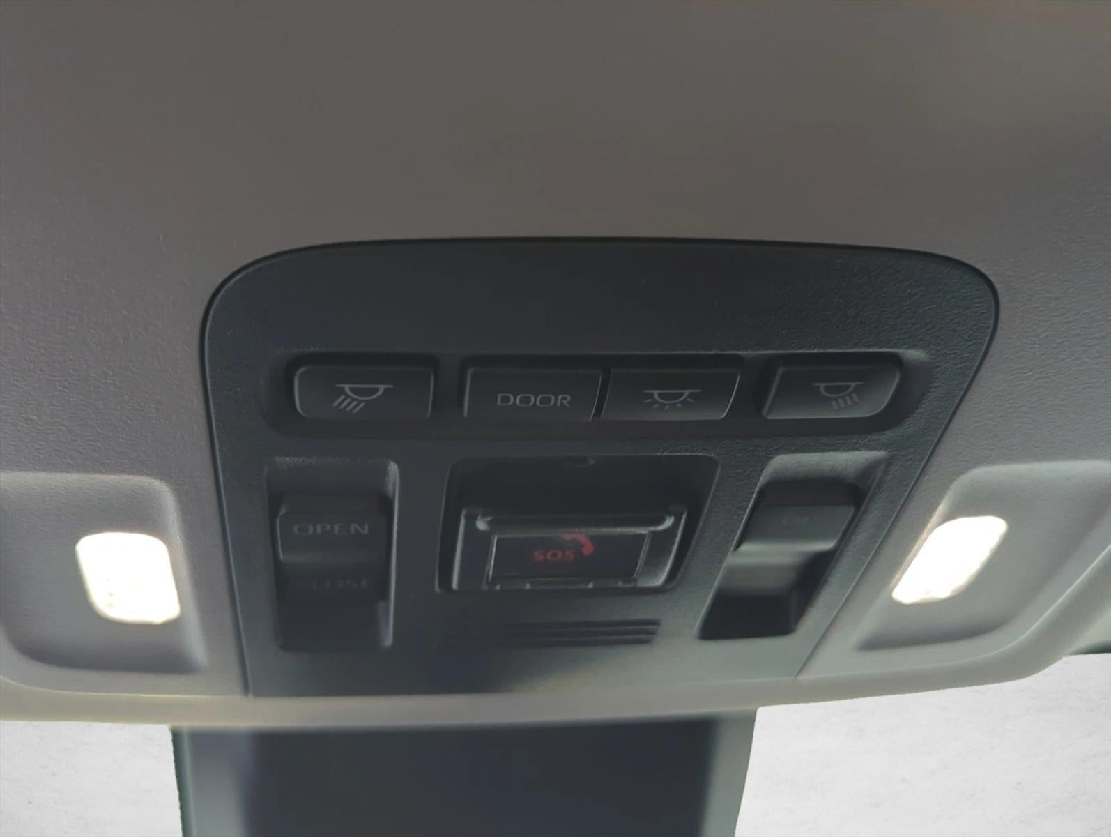 2024 Toyota Camry SE Auto (SE)