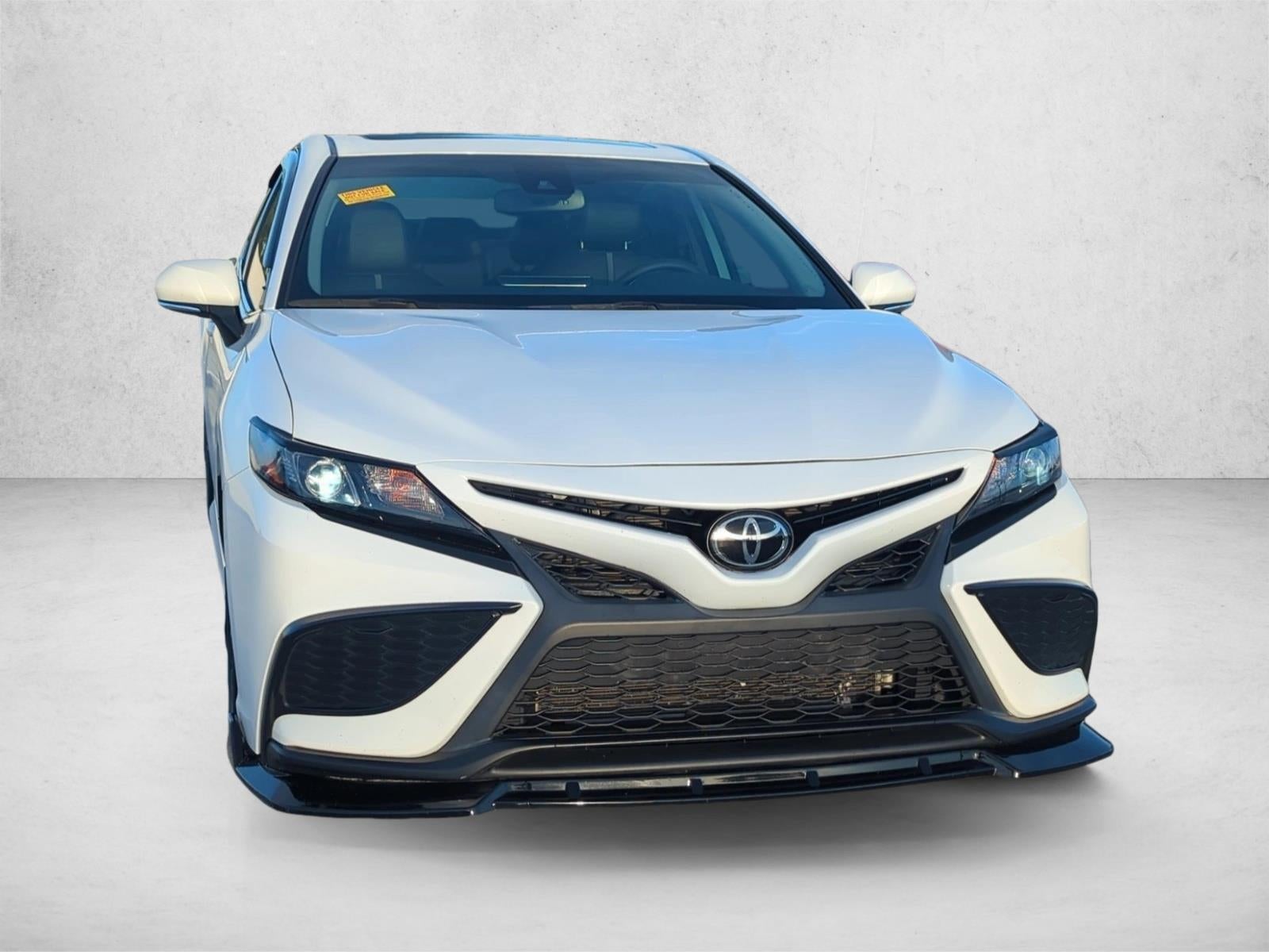 2024 Toyota Camry SE Auto (SE)