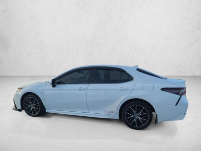 2024 Toyota Camry SE Auto (SE)