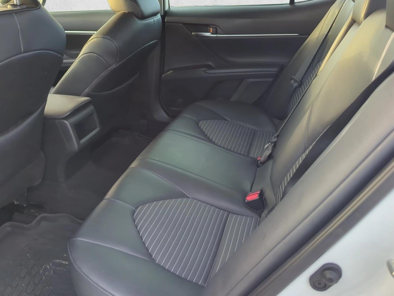 2024 Toyota Camry SE Auto (SE)