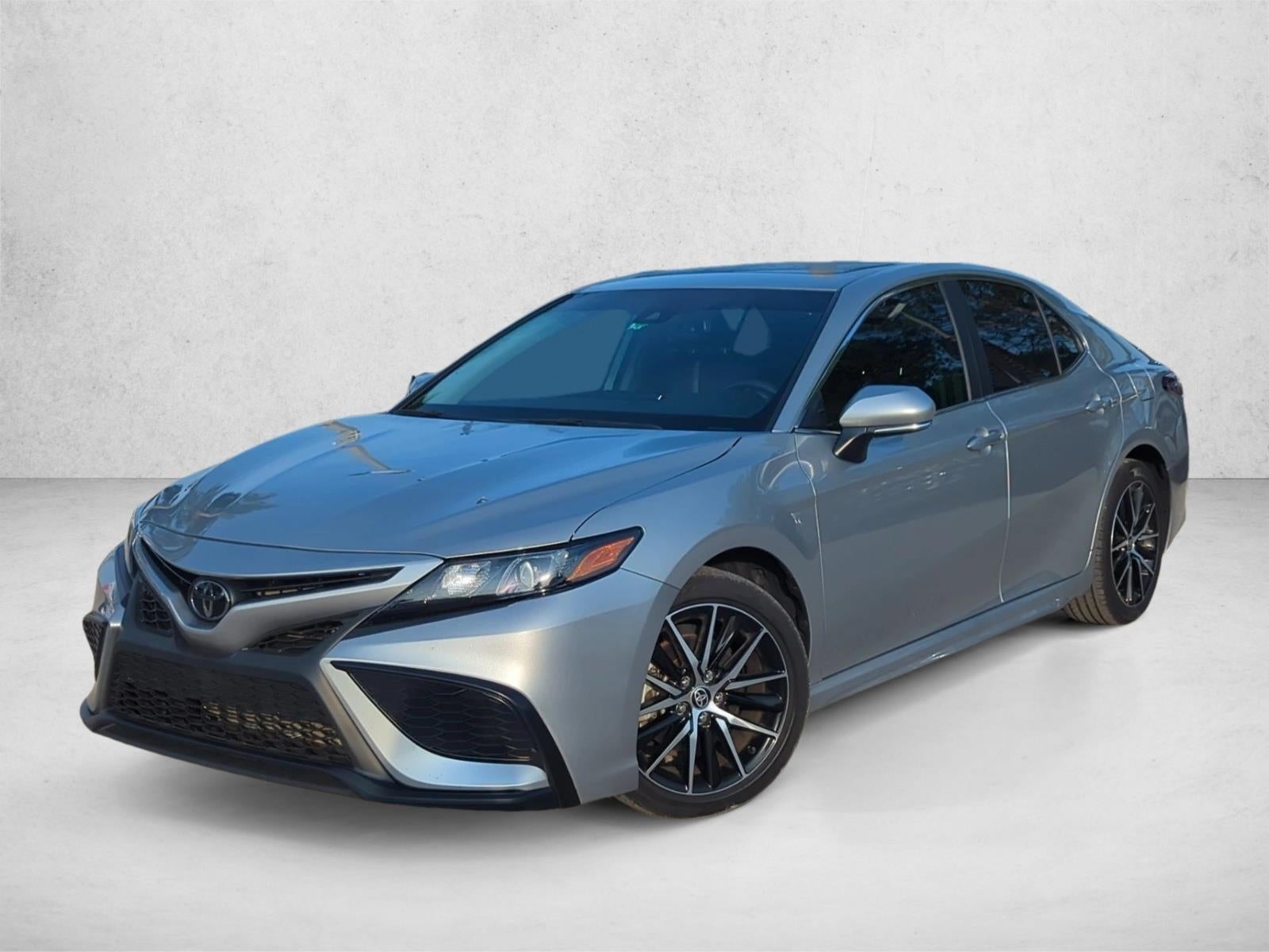2024 Toyota Camry SE Auto (SE)
