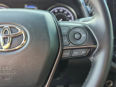2024 Toyota Camry SE Auto (SE)