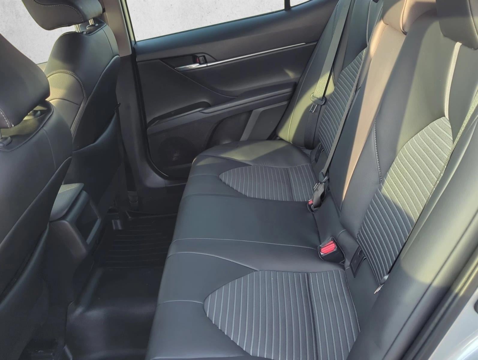 2024 Toyota Camry SE Auto (SE)