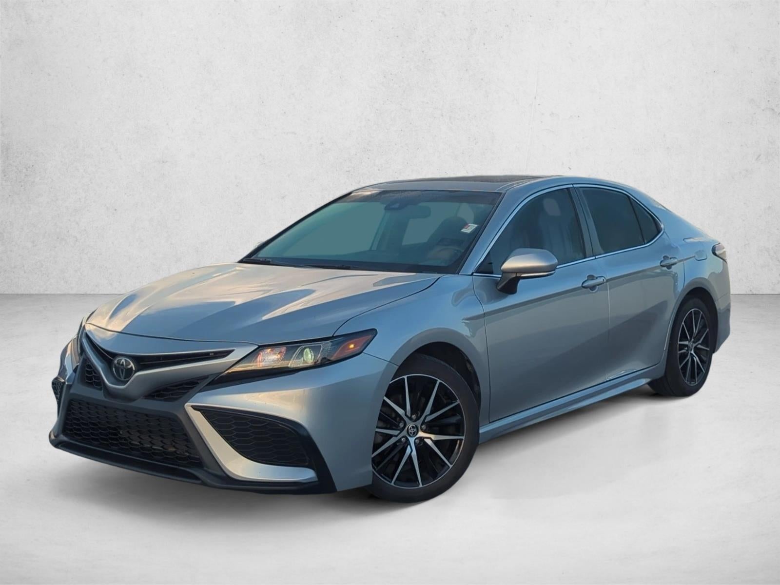 2024 Toyota Camry SE Auto (SE)