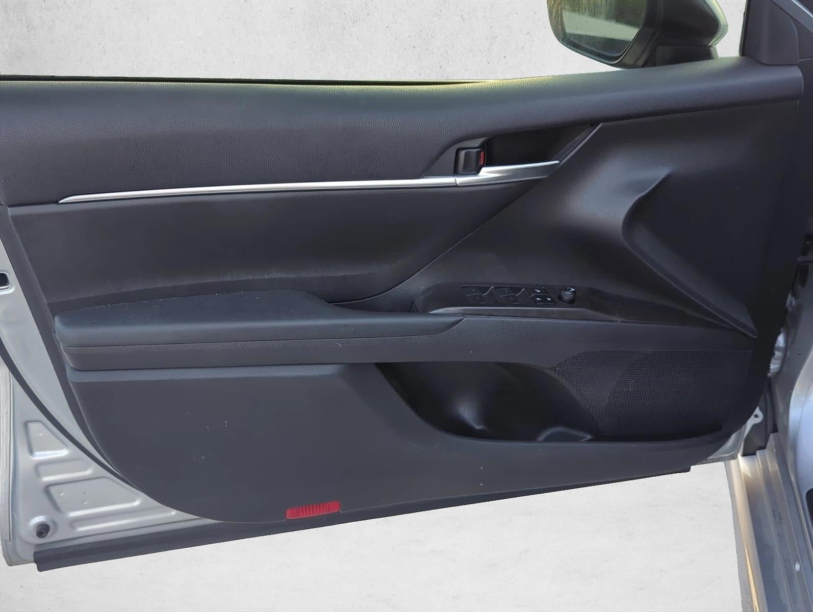 2024 Toyota Camry SE Auto (SE)