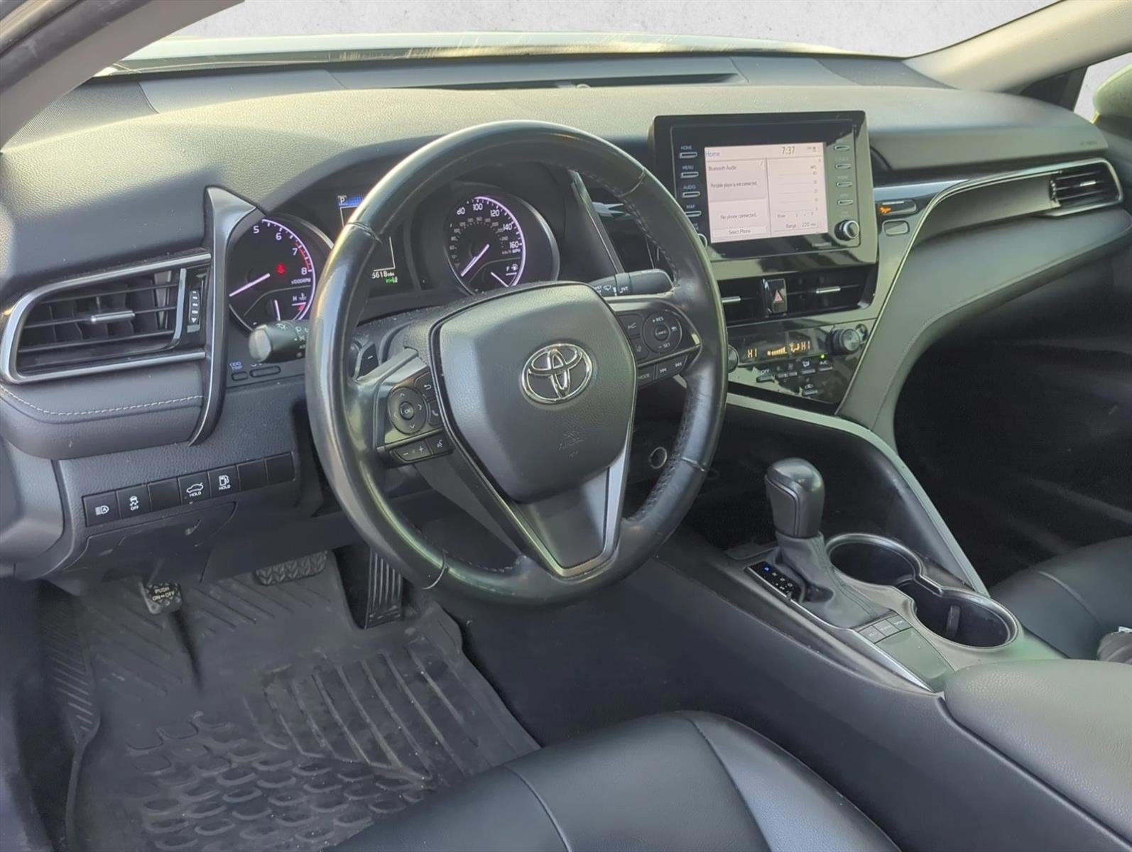 2024 Toyota Camry SE Auto (SE)