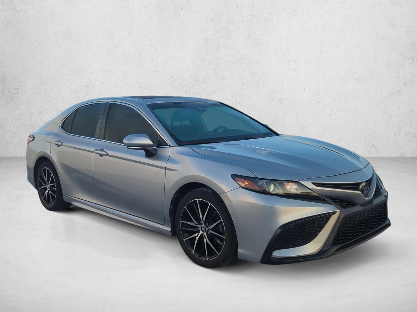 2024 Toyota Camry SE Auto (SE)