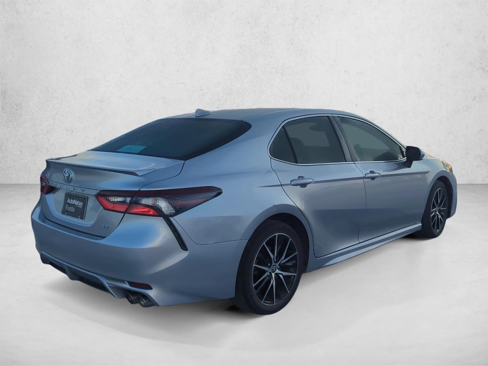 2024 Toyota Camry SE Auto (SE)