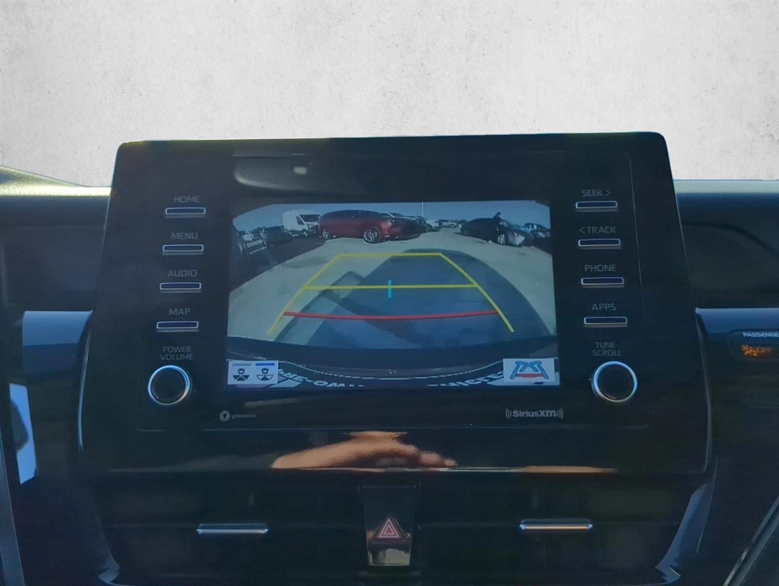 2023 Toyota Camry SE Auto (SE)