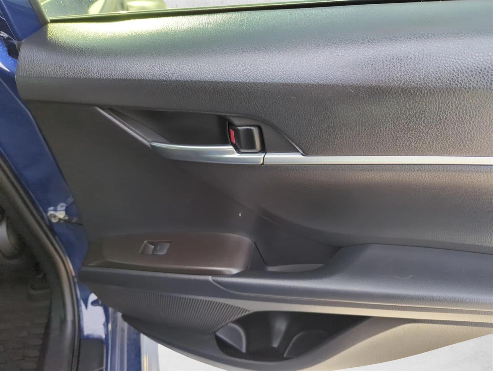 2023 Toyota Camry SE Nightshade Auto (Natl)