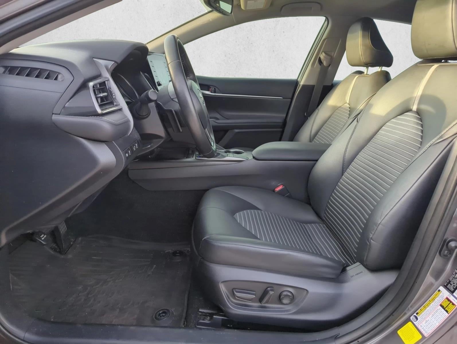 2024 Toyota Camry SE Auto (SE)