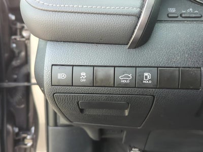 2024 Toyota Camry SE Auto (SE)