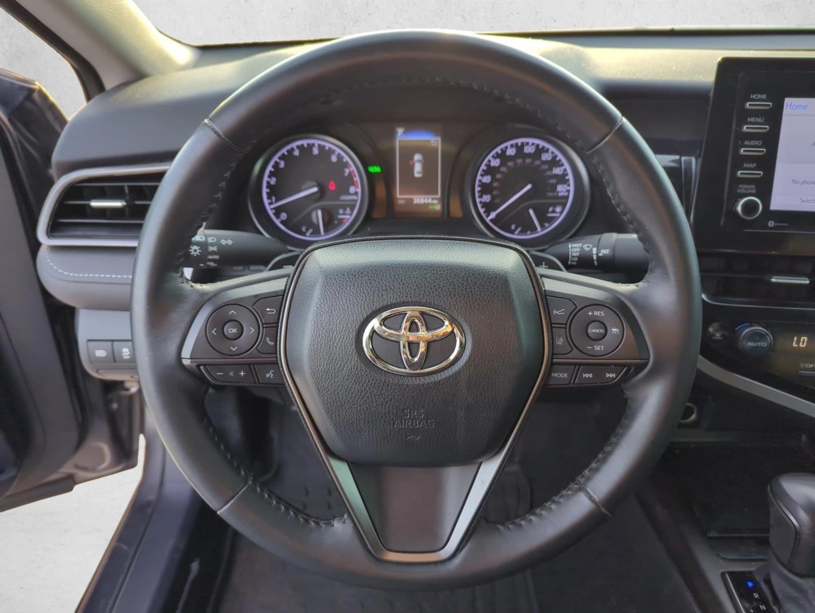 2024 Toyota Camry SE Auto (SE)