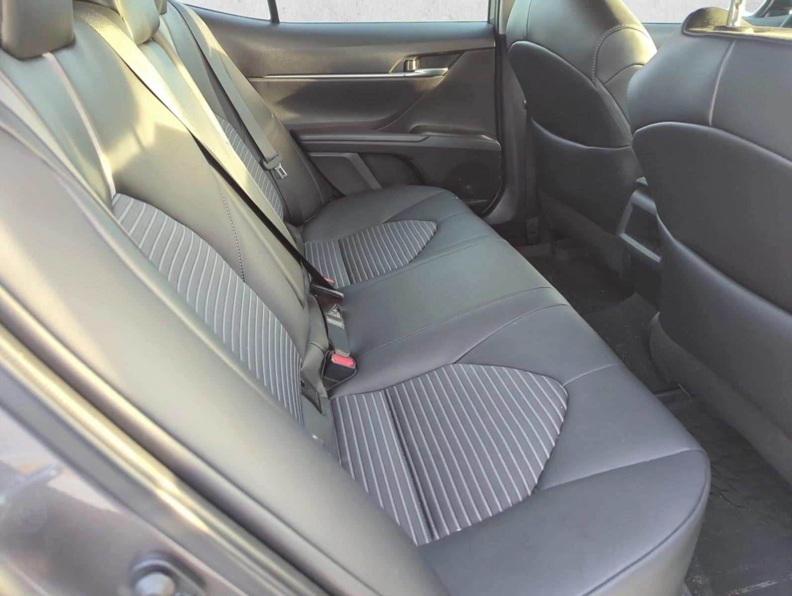 2024 Toyota Camry SE Auto (SE)