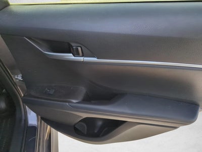 2024 Toyota Camry SE Auto (SE)