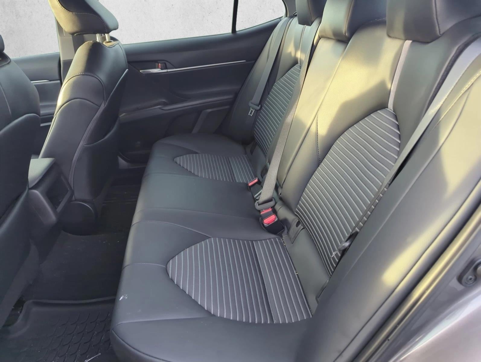2024 Toyota Camry SE Auto (SE)