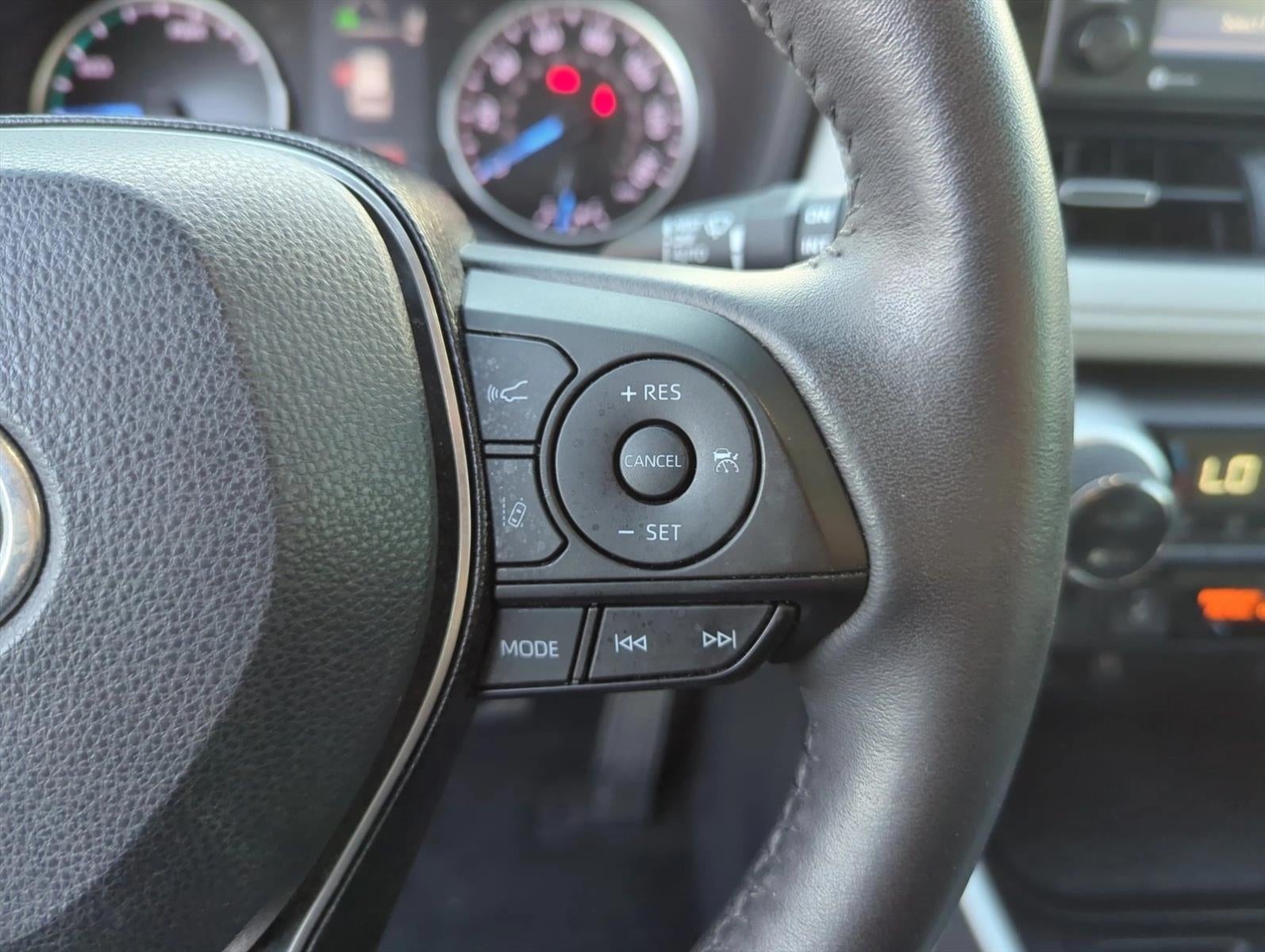 2021 Toyota RAV4 Hybrid XLE Premium AWD (Natl)