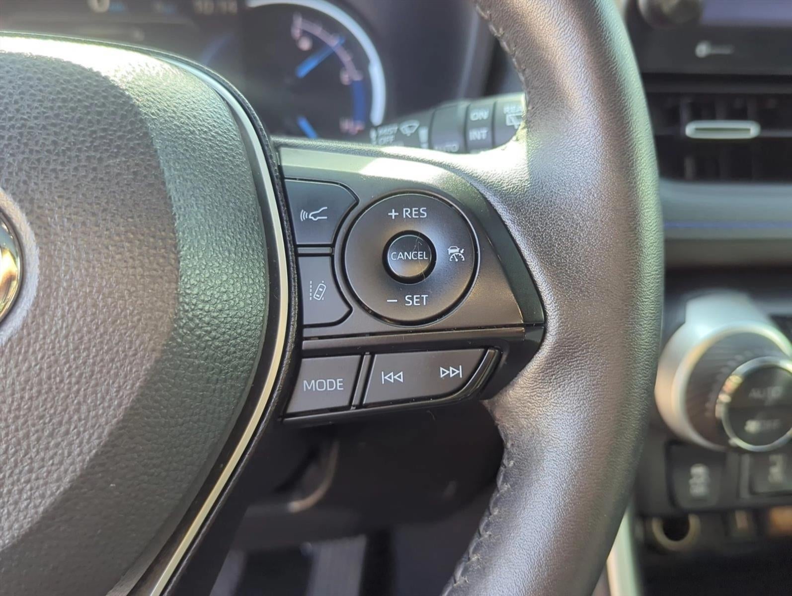 2022 Toyota RAV4 Hybrid XSE AWD (Natl)