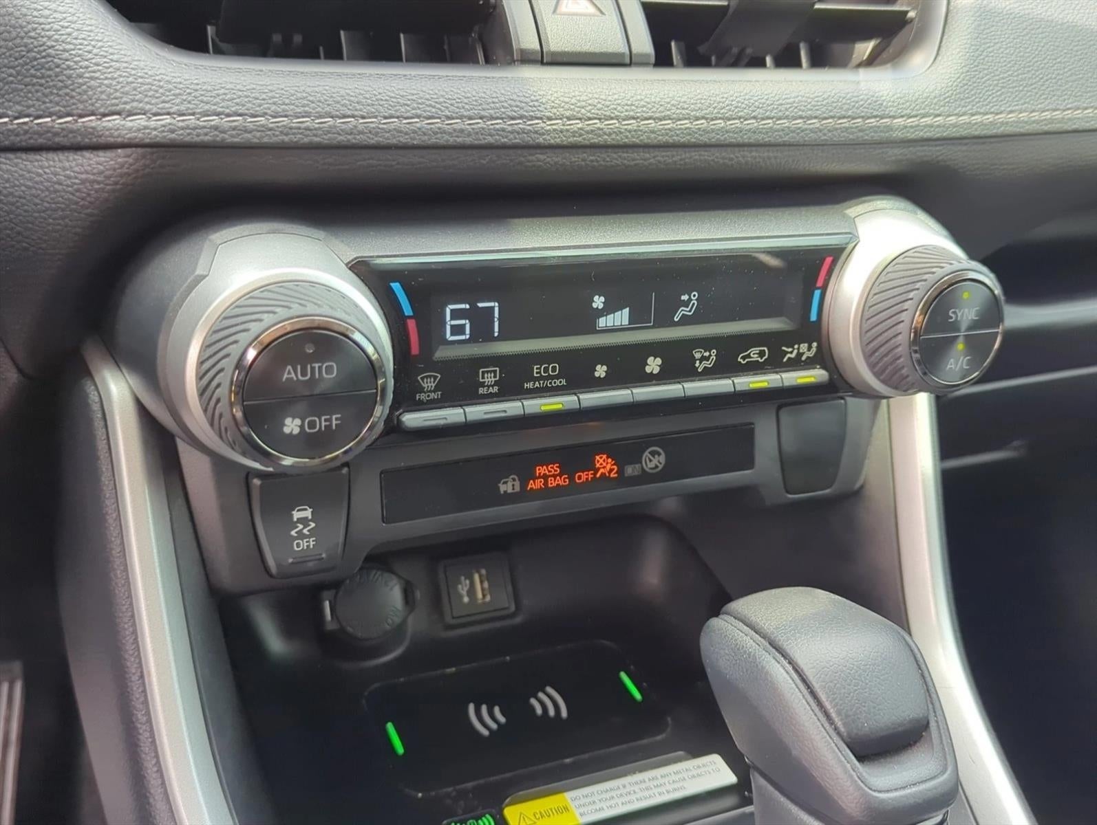 2025 Toyota RAV4 Hybrid LE AWD (Natl)