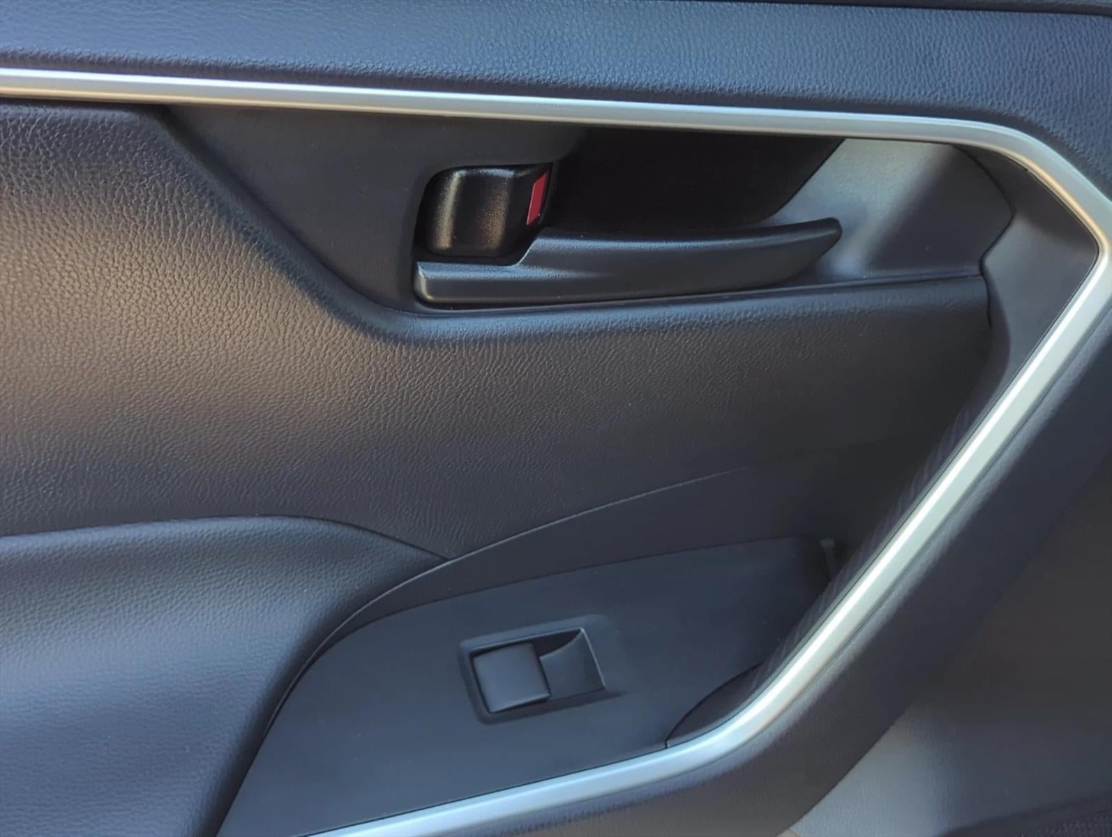 2024 Toyota RAV4 Hybrid LE AWD (Natl)