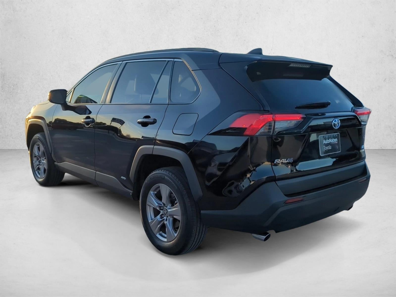 2024 Toyota RAV4 Hybrid LE AWD (Natl)