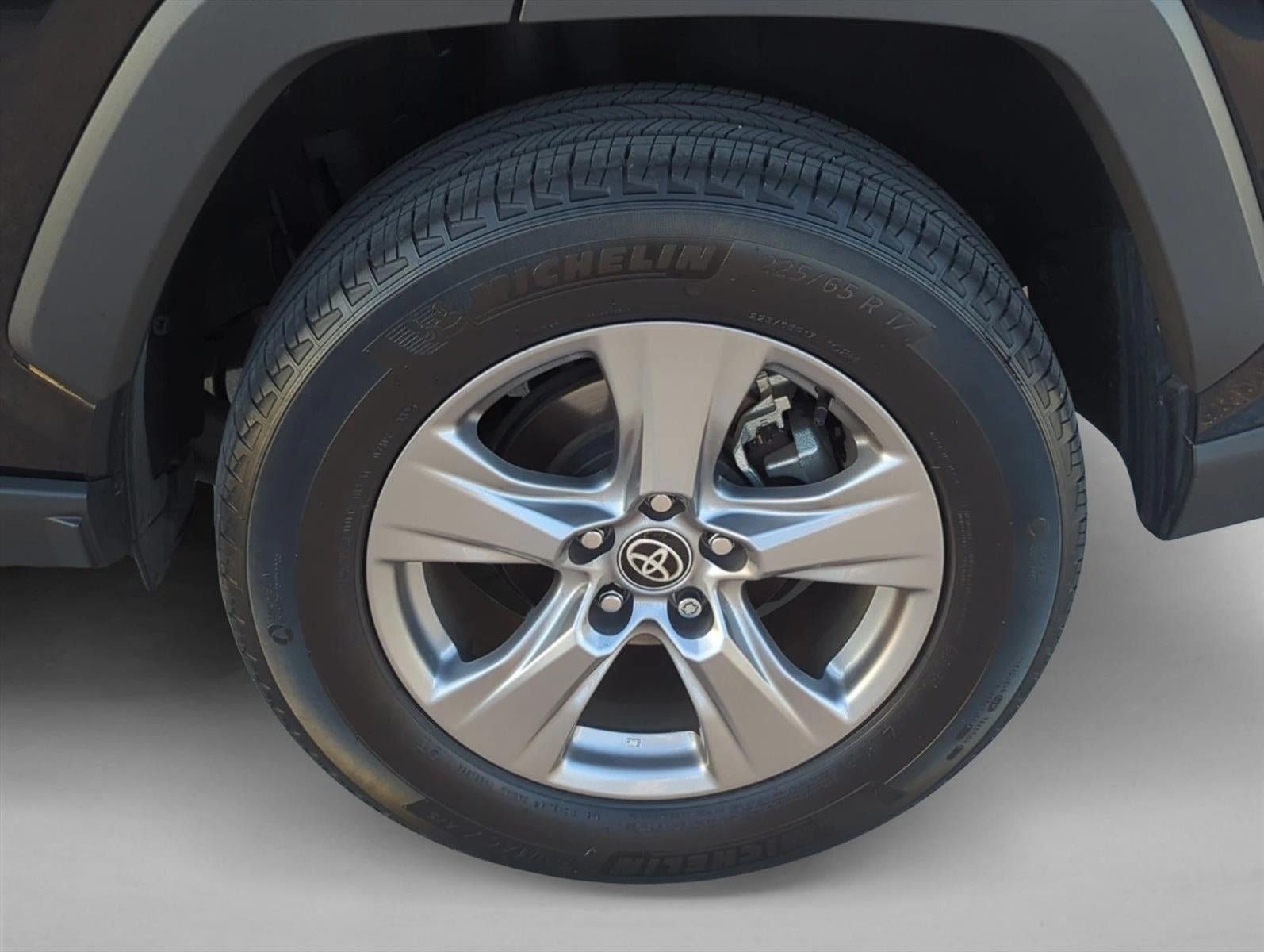 2024 Toyota RAV4 Hybrid LE AWD (Natl)