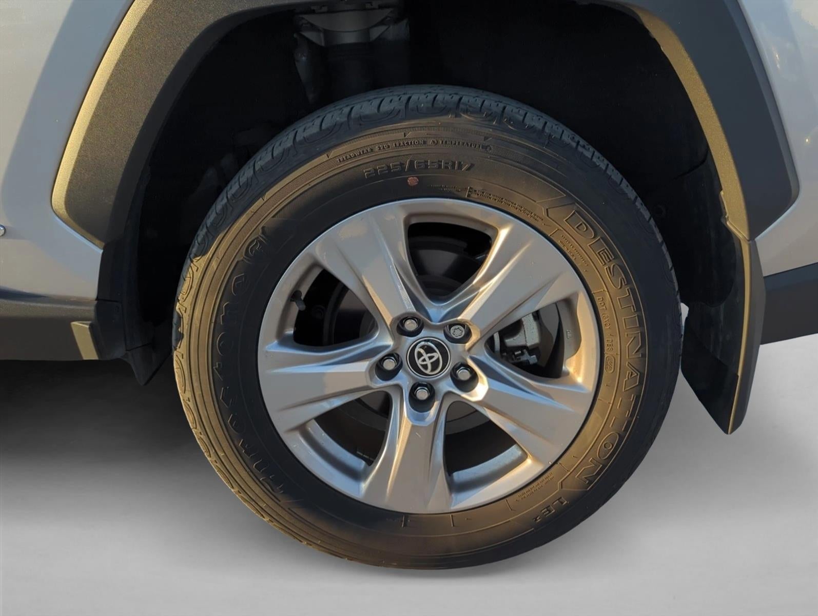 2024 Toyota RAV4 Hybrid XLE AWD (Natl)