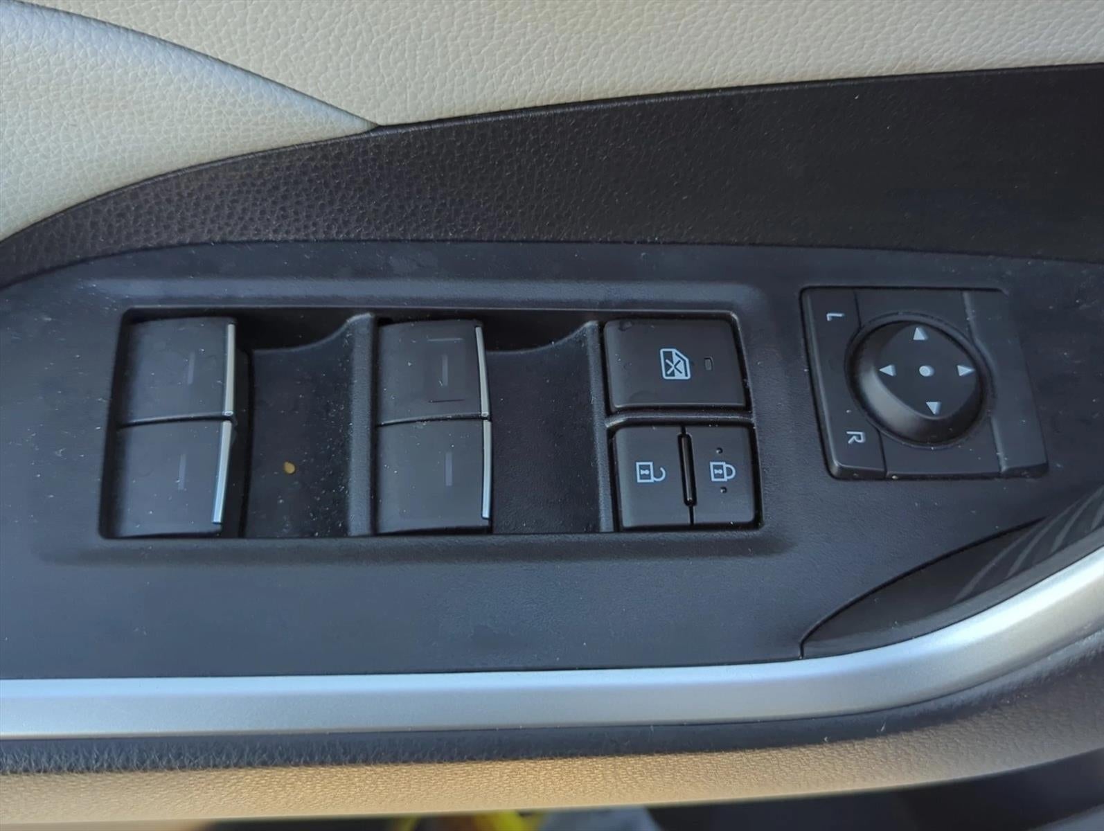 2024 Toyota RAV4 Hybrid XLE AWD (Natl)