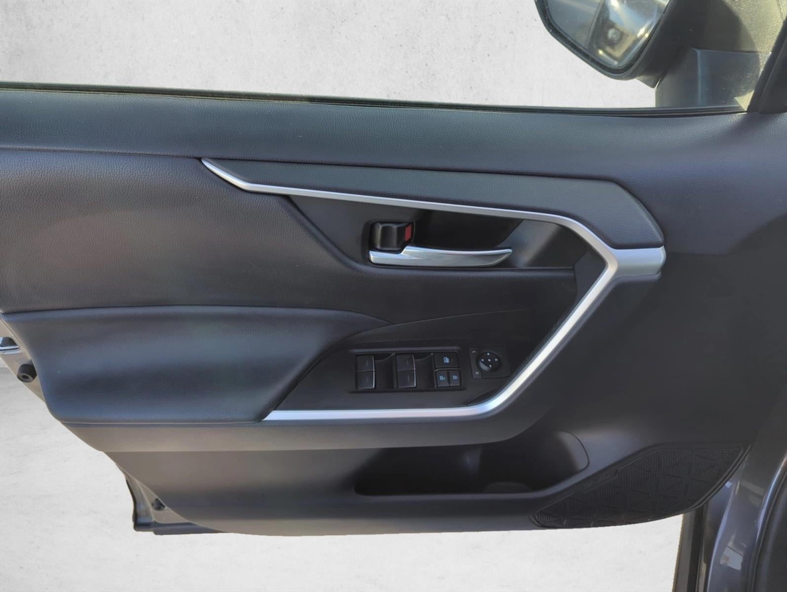 2022 Toyota RAV4 Hybrid XLE AWD (Natl)