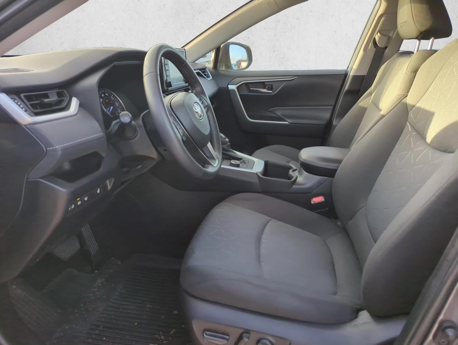 2022 Toyota RAV4 Hybrid XLE AWD (Natl)