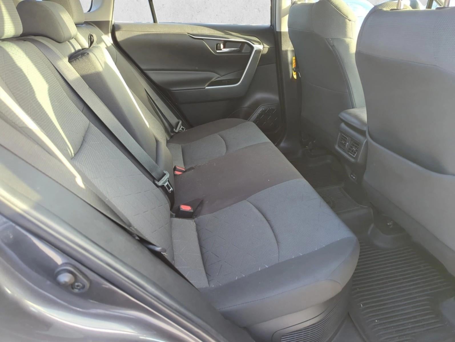 2022 Toyota RAV4 Hybrid XLE AWD (Natl)