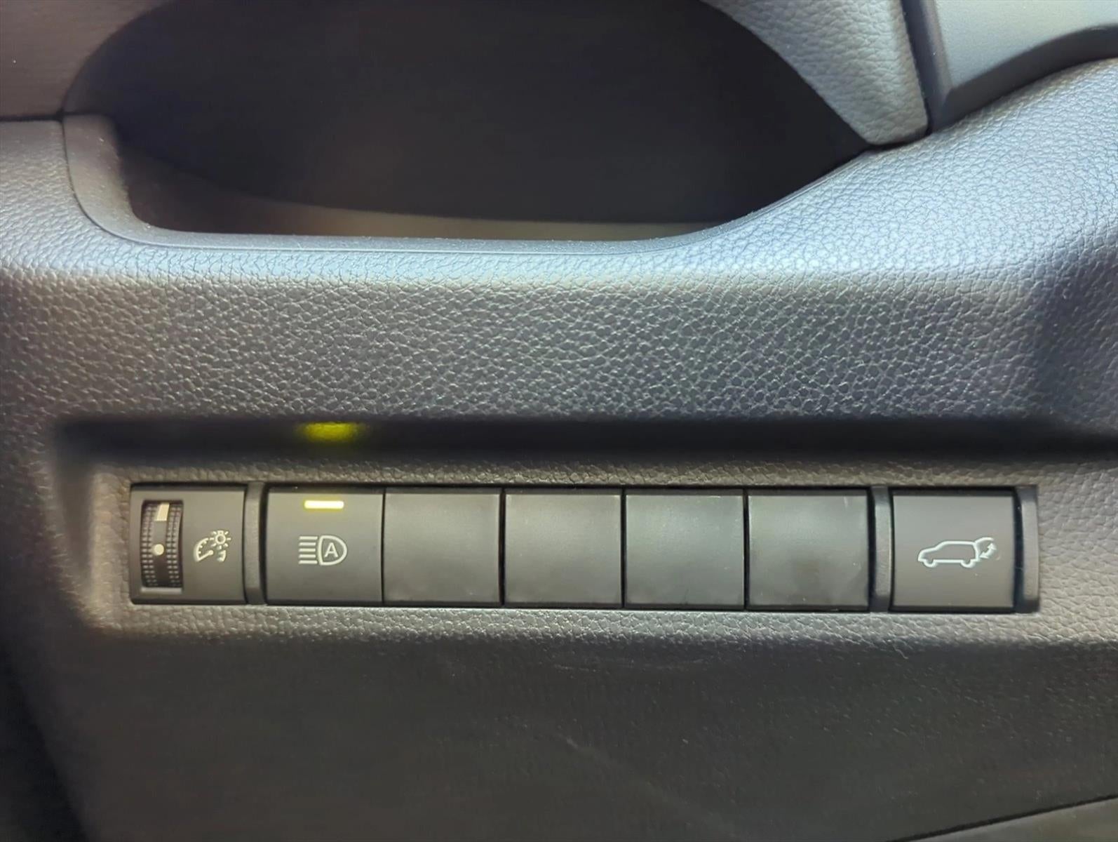 2023 Toyota RAV4 Hybrid XLE AWD (Natl)