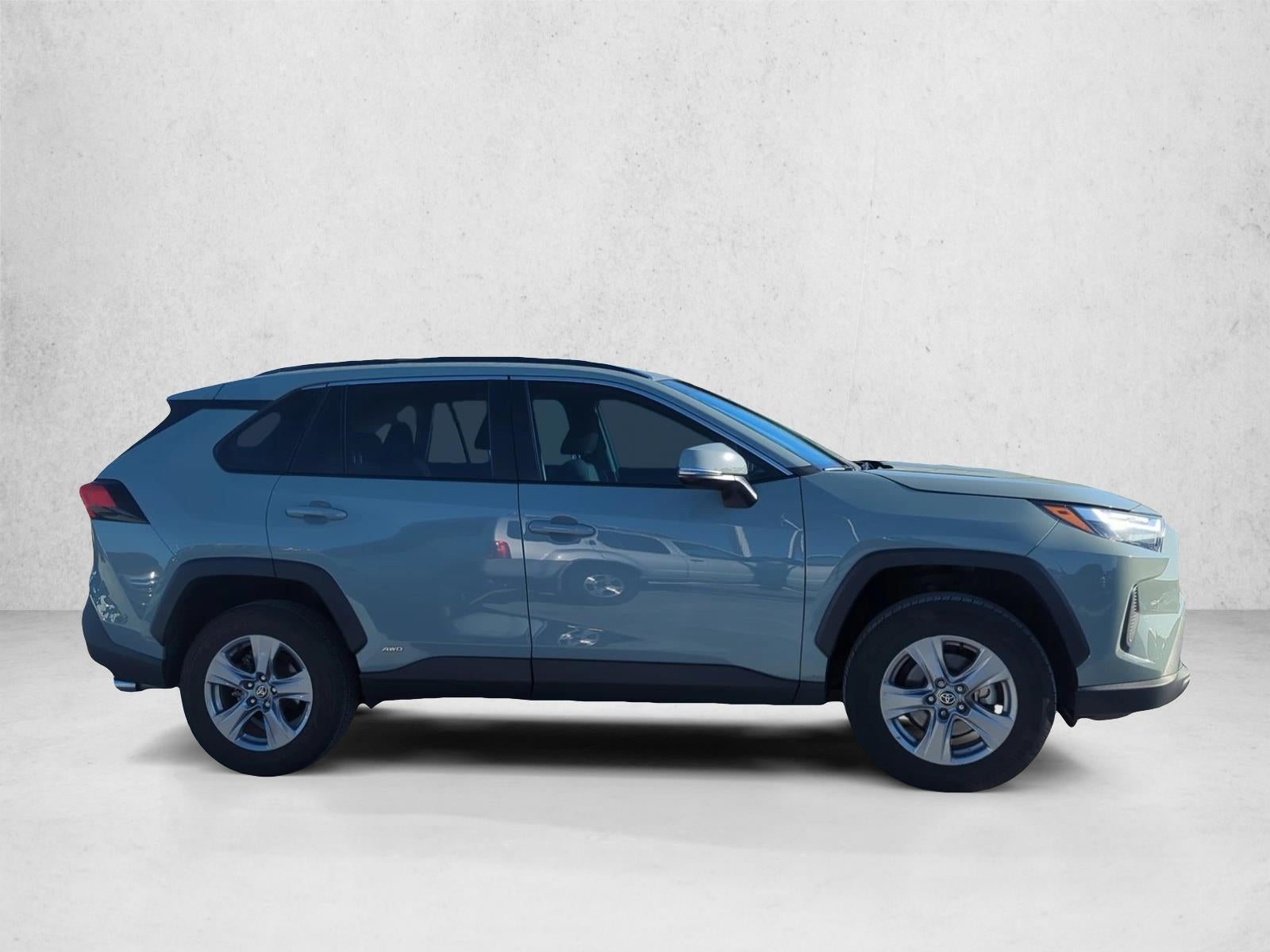 2023 Toyota RAV4 Hybrid XLE AWD (Natl)