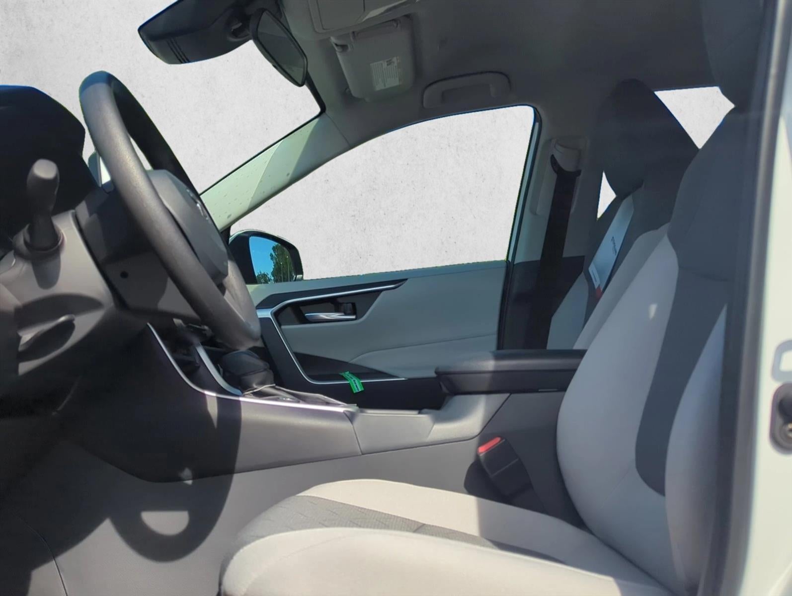 2025 Toyota RAV4 Hybrid XLE AWD (Natl)