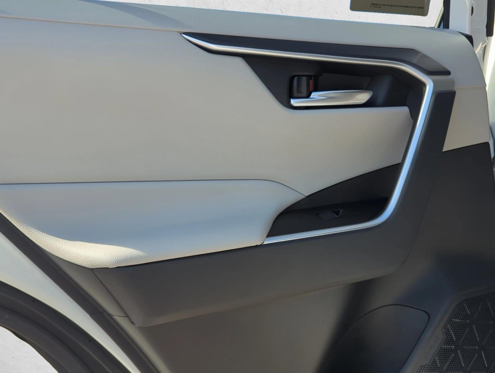 2025 Toyota RAV4 Hybrid XLE AWD (Natl)